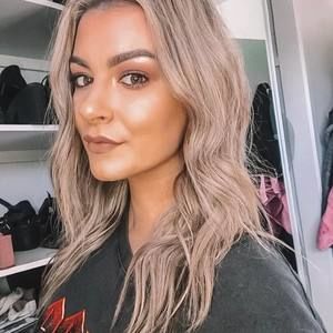 Meet your Posher, Mel